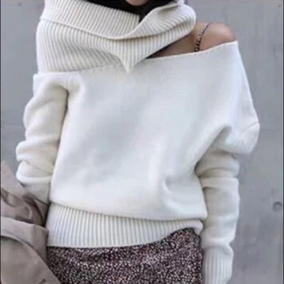 Monrow Lux Faux Large Shawl Collar Gentle Off Shoulder Sweater, Ecru Designer - Picture 3 of 5